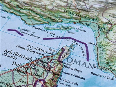 Effaith Camlas Suez Yng Nghanol Cau Hormuz yn Iran: Y Dat...