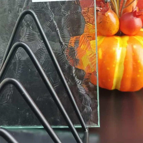 Gwydr arnofio patrymog